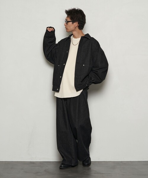 PUBLUX（パブリュクス）の「PUBLUX/パブリュクス タックワイドストレートデニム/セットアップ対応(限定展開)（デニムパンツ・メンズ・ブルー/チャコールグレー/ブラック・SMALL/MEDIUM/LARGE）」の6枚目の写真