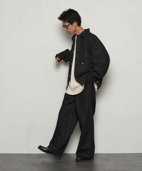 PUBLUX（パブリュクス）の「PUBLUX/パブリュクス タックワイドストレートデニム/セットアップ対応(限定展開)（デニムパンツ・メンズ・ブルー/チャコールグレー/ブラック・SMALL/MEDIUM/LARGE）」の7枚目の写真