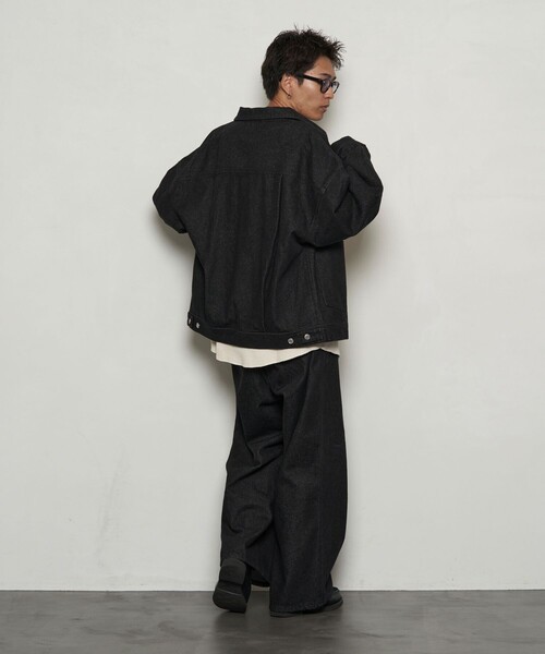 PUBLUX（パブリュクス）の「PUBLUX/パブリュクス タックワイドストレートデニム/セットアップ対応(限定展開)（デニムパンツ・メンズ・ブルー/チャコールグレー/ブラック・SMALL/MEDIUM/LARGE）」の9枚目の写真