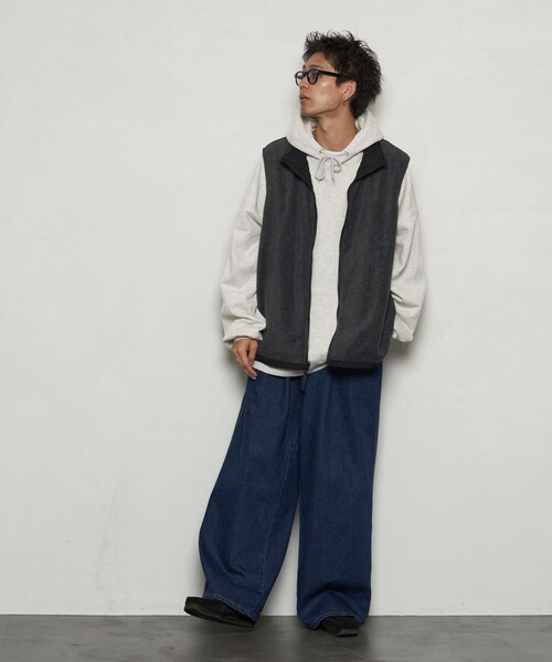 PUBLUX（パブリュクス）の「PUBLUX/パブリュクス タックワイドストレートデニム/セットアップ対応(限定展開)（デニムパンツ・メンズ・ブルー/チャコールグレー/ブラック・SMALL/MEDIUM/LARGE）」の19枚目の写真