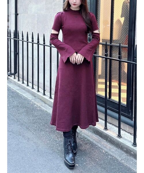 EATME（イートミー）の「カットアウトニットワンピース（ワンピース・レディース・ブラック/レッド/ベージュ・FREE）」の4枚目の写真