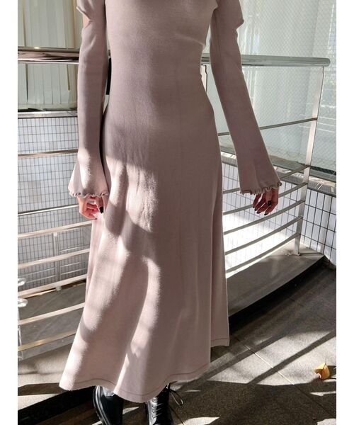 EATME（イートミー）の「カットアウトニットワンピース（ワンピース・レディース・ブラック/レッド/ベージュ・FREE）」の14枚目の写真