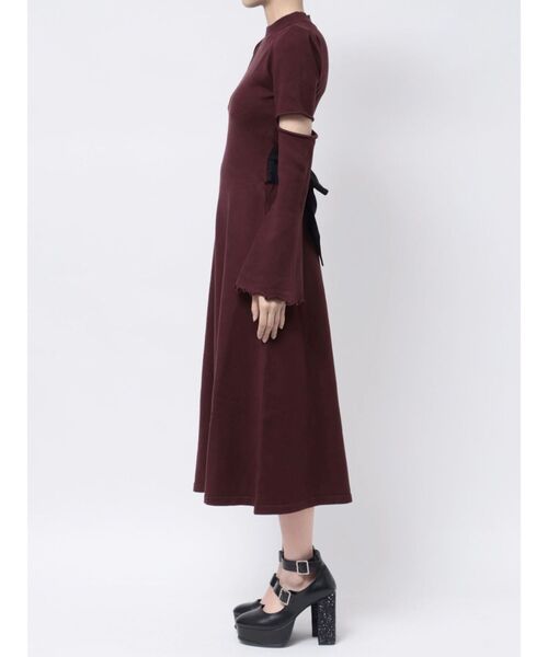 EATME（イートミー）の「カットアウトニットワンピース（ワンピース・レディース・ブラック/レッド/ベージュ・FREE）」の18枚目の写真