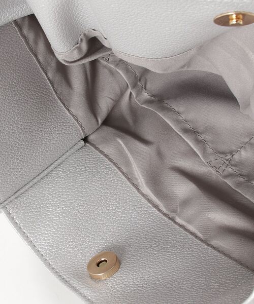 Per sist ence(パーシエンス)の「フェイクレザーシンプルタックトート(トートバッグ・レディース・ブラック/シルバー/ブルー/セージグリーン/アイボリー/ベージュ/グレー/ブルーグリーン/チャコールグレー・FREE)」の20枚目の写真