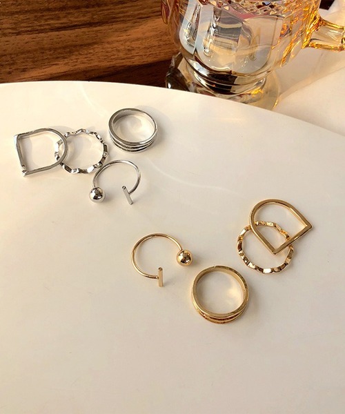 LYEON（リヨン）の「デザインリング４点セット（リング・レディース・シルバー/ゴールド・FREE）」の9枚目の写真