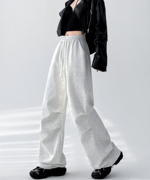 Mela(メラ)の「PARACHUTE SWEAT PT(スウェットパンツ・レディース・グレー/ブラック/ダークグレー/ライトグレー・XL/L/M/S)」の11枚目の写真