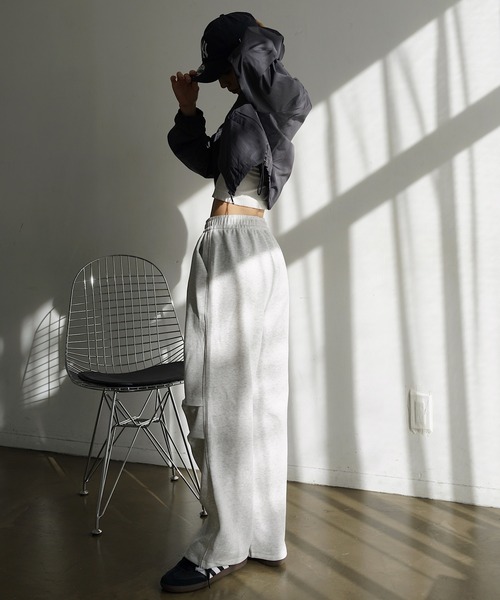 Mela(メラ)の「PARACHUTE SWEAT PT(スウェットパンツ・レディース・グレー/ブラック/ダークグレー/ライトグレー・XL/L/M/S)」の22枚目の写真