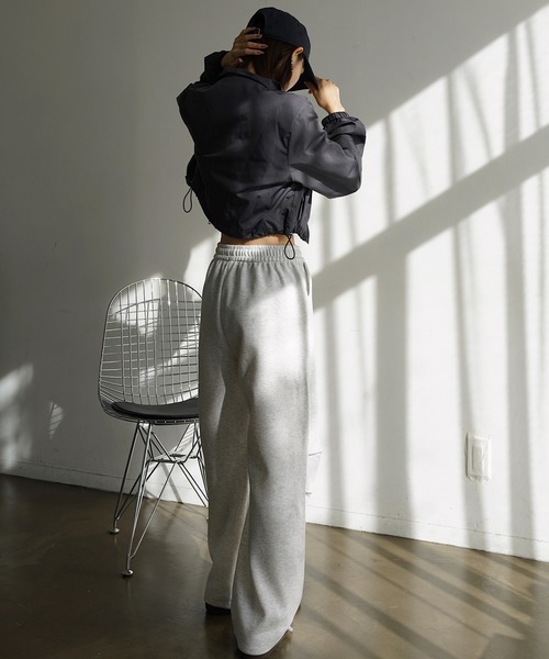 Mela(メラ)の「PARACHUTE SWEAT PT(スウェットパンツ・レディース・グレー/ブラック/ダークグレー/ライトグレー・XL/L/M/S)」の20枚目の写真
