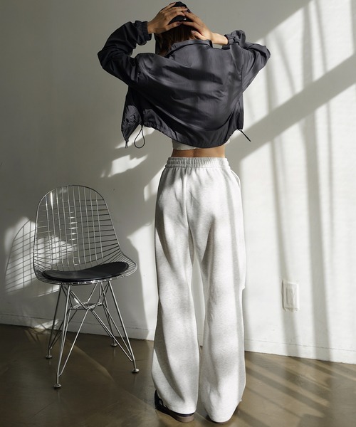 Mela(メラ)の「PARACHUTE SWEAT PT(スウェットパンツ・レディース・グレー/ブラック/ダークグレー/ライトグレー・XL/L/M/S)」の21枚目の写真