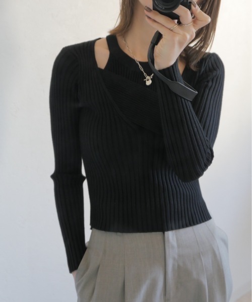 Reurie'(レウリィ)の「レイヤードカシュクールトップス / layered cachecoeur top リブニット 2WAY プルオーバー アシンメトリー アシメ ニット トップス アメスリ セットアイテム セットアップ アメリカンスリーブ(ニット/セーター・レディース・グレー/ブラック・FREE)」の4枚目の写真