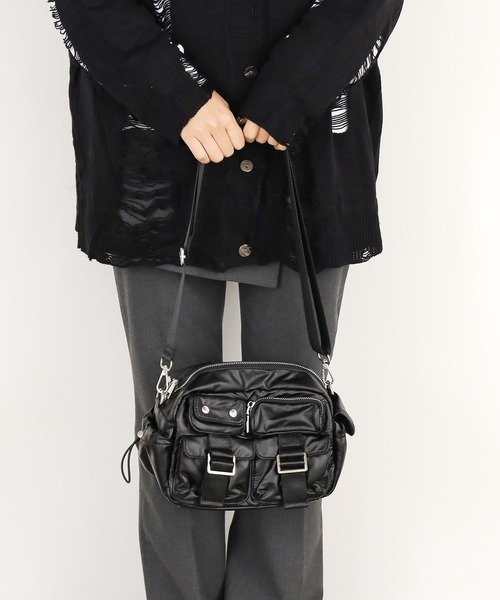 Chick(チック)の「▲MULTI POCKET SHOULDER BAG / マルチポケットショルダーバッグ(ショルダーバッグ・レディース・グレー/ブラック・FREE)」の20枚目の写真