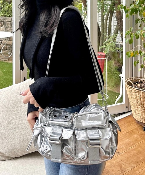 Chick(チック)の「▲MULTI POCKET SHOULDER BAG / マルチポケットショルダーバッグ(ショルダーバッグ・レディース・グレー/ブラック・FREE)」の21枚目の写真
