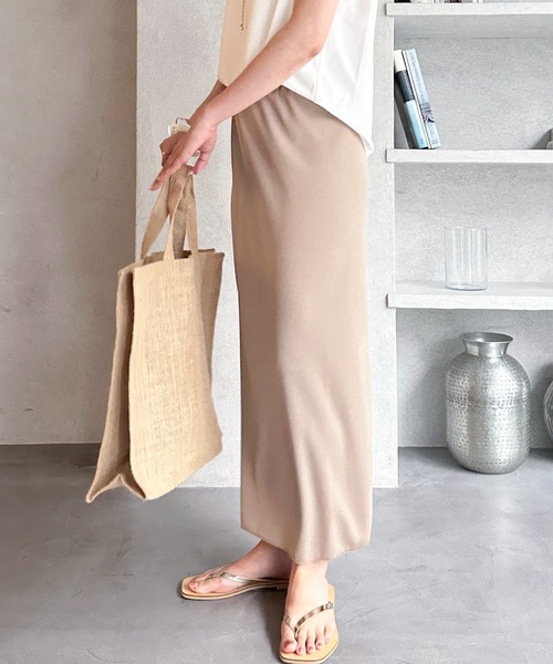 Doux archives（ドゥアルシーヴ）の「リブロングタイトスカート（スカート・レディース・ミント/アイボリー/ブラック/ロイヤルブルー/ブラウン/チャコールグレー/ベージュ・FREE）」の5枚目の写真