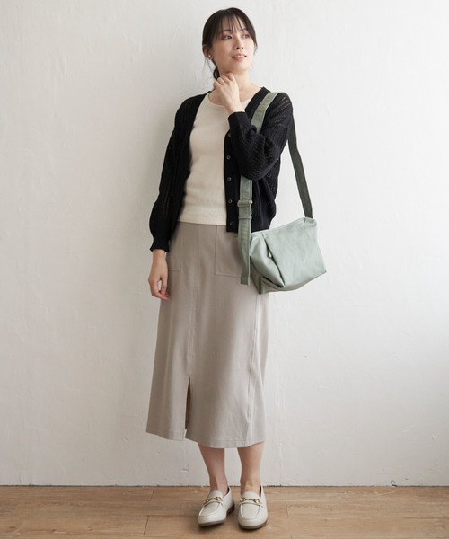 ikka（イッカ）の「透かし編みVネックカーディガン（カーディガン/ボレロ・レディース・ベージュ/ブラック/エメラルド/オフホワイト・M/L/S）」の8枚目の写真