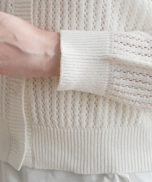 ikka（イッカ）の「透かし編みVネックカーディガン（カーディガン/ボレロ・レディース・ベージュ/ブラック/エメラルド/オフホワイト・M/L/S）」の19枚目の写真