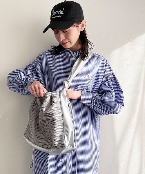 CONTROL FREAK / CTFK（コントロールフリーク）の「【CONTROL FREAK/コントロールフリーク】メッシュコンビバッグ（ショルダーバッグ・レディース・シルバー/キナリ・FREE）」の3枚目の写真