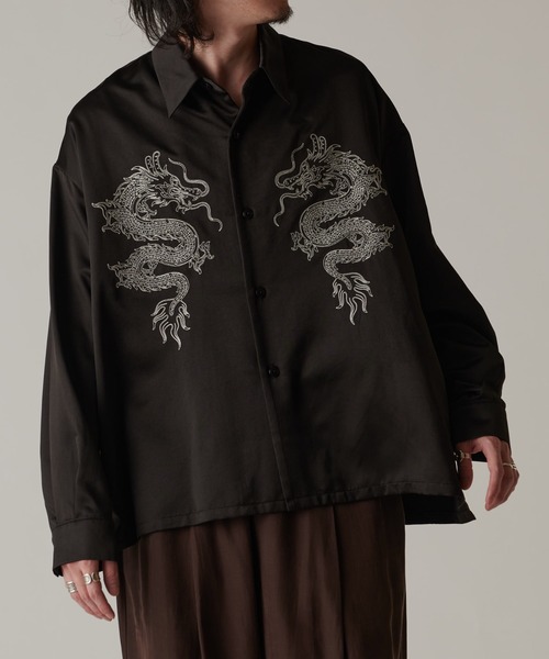 Lui's（ルイス）の「DRAGON刺繍サテンシャツ（シャツ/ブラウス）」 - WEAR