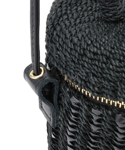 The Bagmati（ザバグマティ）の「【雑誌掲載】【BAGMATI（バグマティ）】ABACA / POLYESTER（ショルダーバッグ・レディース・ブラック/ホワイト系その他5・FREE）」の9枚目の写真