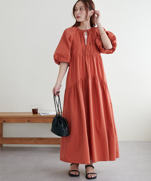 DISCOAT(ディスコート)の「【新色追加!/WEB限定】前後2WAYティアード袖バルーンワンピース(ワンピース・レディース・ライム/ブラック/ベージュ/レモンイエロー/オフホワイト/オレンジ/ブラウン/チャコールグレー・FREE)」の14枚目の写真