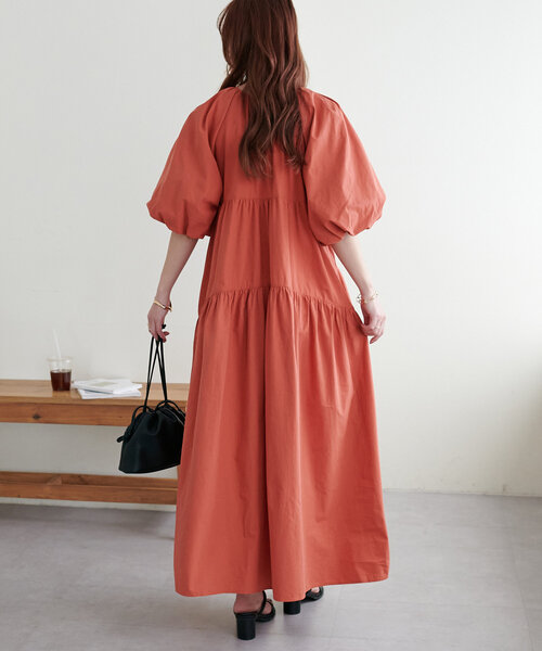 DISCOAT(ディスコート)の「【新色追加!/WEB限定】前後2WAYティアード袖バルーンワンピース(ワンピース・レディース・ライム/ブラック/ベージュ/レモンイエロー/オフホワイト/オレンジ/ブラウン/チャコールグレー・FREE)」の11枚目の写真