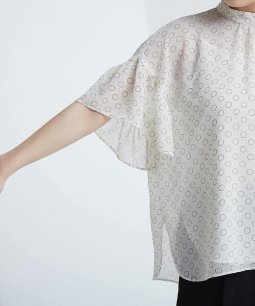 Tiara（ティアラ）の「ドット×ドットハイネックフリルブラウス（シャツ/ブラウス・レディース・アイボリー/ベージュ/ブラック・FREE/9）」の4枚目の写真