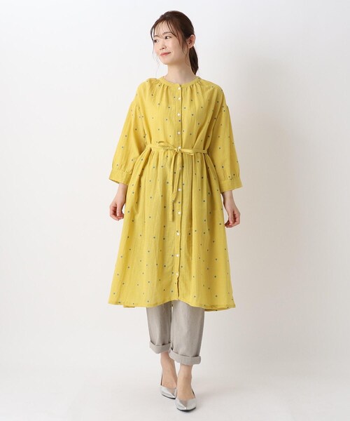 one'sterrace(ワンズテラス)の「ドット 前開きワンピース(ワンピース・レディース・ブラック系8/イエロー系8・00)」の1枚目の写真