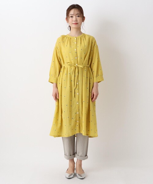 one'sterrace(ワンズテラス)の「ドット 前開きワンピース(ワンピース・レディース・ブラック系8/イエロー系8・00)」の3枚目の写真