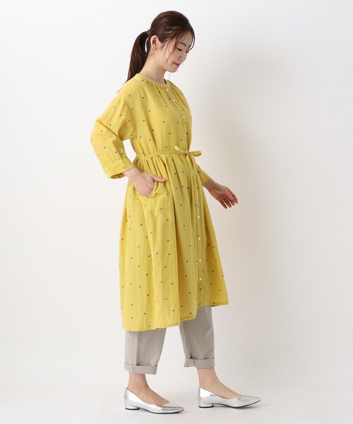 one'sterrace(ワンズテラス)の「ドット 前開きワンピース(ワンピース・レディース・ブラック系8/イエロー系8・00)」の13枚目の写真