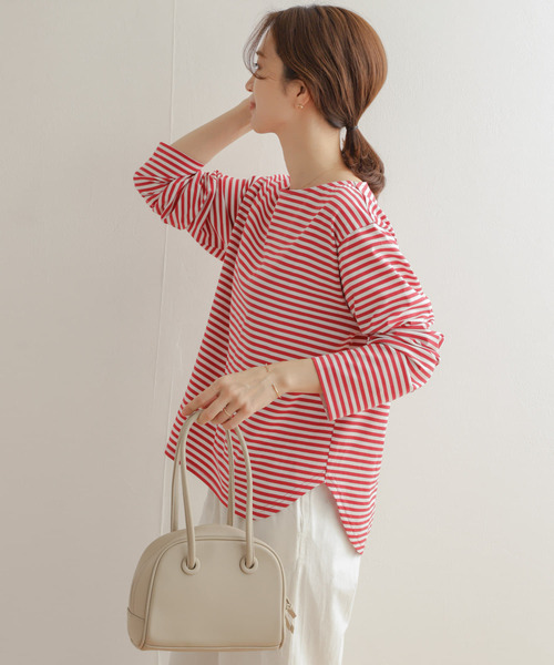 URBAN RESEARCH DOORS(アーバンリサーチドアーズ)の「ラウンドヘムボーダーロングTシャツ(Tシャツ/カットソー・レディース・ブラック系その他/ブルー系その他/レッド系その他・MEDIUM)」の1枚目の写真