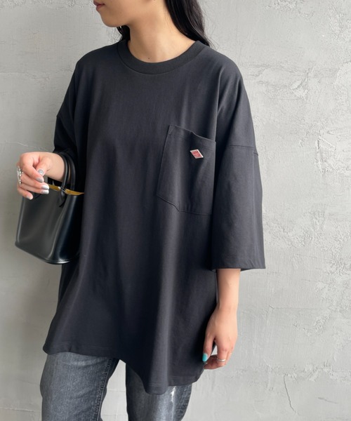 DANTON（ダントン）の「【WEB限定】[DANTON/ダントン] ビッグポケット ワンポイントロゴTシャツ（Tシャツ/カットソー・レディース・ネイビー/ホワイト/チャコールグレー/アイボリー/ブラック/グレイッシュベージュ・M/L）」の4枚目の写真