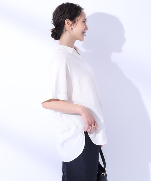 SHOO・LA・RUE（シューラルー）の「◆【UV/抗菌防臭】ゆる さら ふわり フレンチリネンブレンド ドルマンシャツ（シャツ/ブラウス・レディース・グリーン系/ホワイト/ピンク/ブラック系1/ネイビー/ライトパープル/ブルー系その他4/ブルー系その他3/ブルーグリーン/レッド系1/キャメル・00）」の13枚目の写真