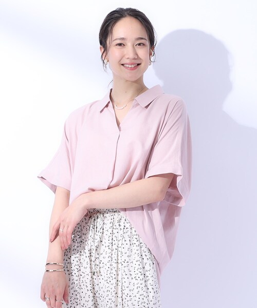 SHOO・LA・RUE（シューラルー）の「◆【UV/抗菌防臭】ゆる さら ふわり フレンチリネンブレンド ドルマンシャツ（シャツ/ブラウス・レディース・グリーン系/ホワイト/ピンク/ブラック系1/ネイビー/ライトパープル/ブルー系その他4/ブルー系その他3/ブルーグリーン/レッド系1/キャメル・00）」の20枚目の写真