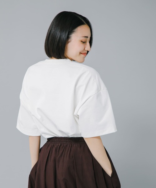 EKAL（エカル）の「『吸水速乾/UVカット』DRYOUT SHORTLENGTH S/S T-SHIRTS（Tシャツ/カットソー・レディース・ブラック/ブラウン系その他/オフホワイト/グレー・ONE）」の19枚目の写真