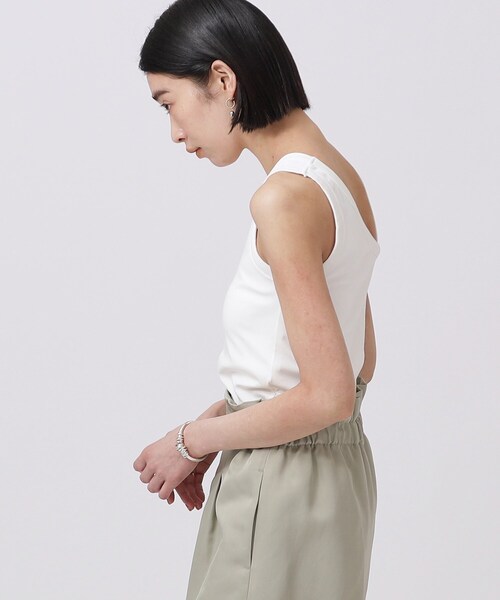 GALLEST（ギャレスト）の「◆ワンショルダーカップ付きキャミソール（タンクトップ・レディース・ブラック/ライトグリーン/ホワイト系・38）」の8枚目の写真