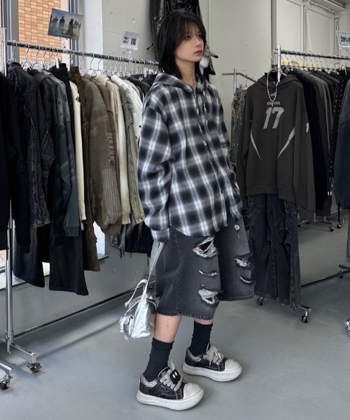 XU(エックスユー)の「【Never mind the XU別注】check hood shirts / 【ネバーマインド ザ エックスユー別注】チェックフード長袖シャツ(シャツ/ブラウス・メンズ・ブラック・ONE SIZE)」の16枚目の写真