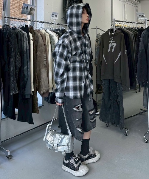 XU(エックスユー)の「【Never mind the XU別注】check hood shirts / 【ネバーマインド ザ エックスユー別注】チェックフード長袖シャツ(シャツ/ブラウス・メンズ・ブラック・ONE SIZE)」の17枚目の写真