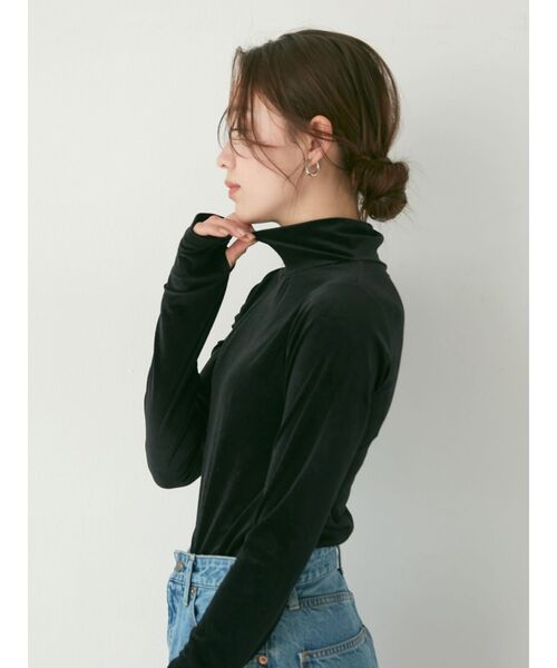 Ungrid(アングリッド)の「シアーベロアハイネックロングスリーブTee(Tシャツ/カットソー・レディース・アイボリー/ブラック/ピンク・FREE)」の7枚目の写真
