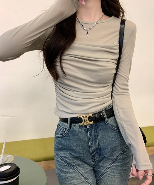 LAC-VERT(ラック・ヴェール)の「シアードレープトップス(Tシャツ/カットソー・レディース・オフホワイト/グレイッシュベージュ/カーキ・FREE)」の4枚目の写真
