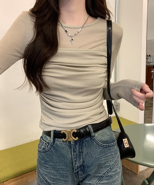 LAC-VERT(ラック・ヴェール)の「シアードレープトップス(Tシャツ/カットソー・レディース・オフホワイト/グレイッシュベージュ/カーキ・FREE)」の13枚目の写真