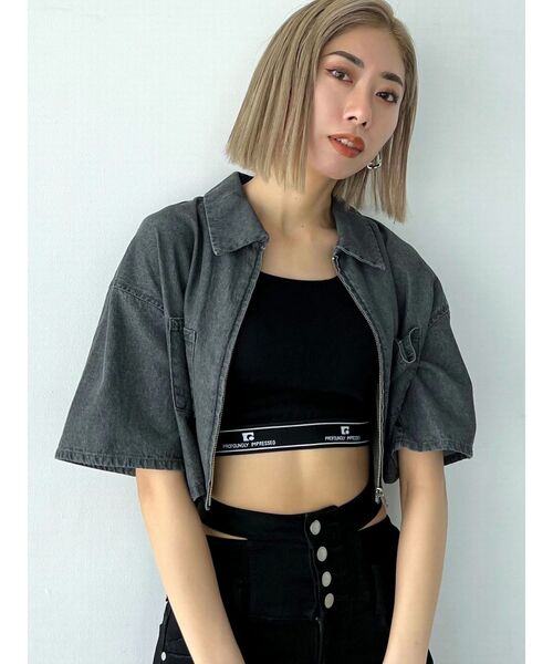 EMODA（エモダ）の「フロントジップデニムシャツ（シャツ/ブラウス・レディース・グレー/ライトブルー/ブラック・FREE）」の2枚目の写真