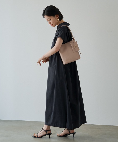 russet（ラシット）の「【本革/490g】スクエアワンショルダーバッグ