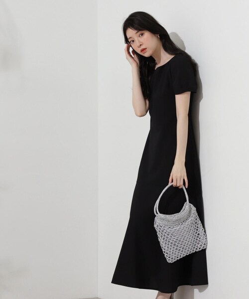 PROPORTION BODY DRESSING(プロポーションボディドレッシング)の「パフスリーブマーメイドワンピース / 1214240607(ワンピース・レディース・ブルー/ブラック・SMALL/MEDIUM)」の21枚目の写真