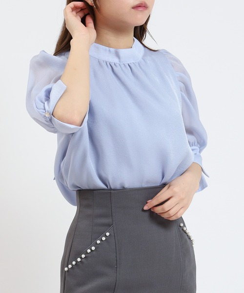 ASTORIA ODIER（アストリアオディール）の「ラメシアーバックリボンブラウス(接触冷感裏地)（シャツ/ブラウス・レディース・ホワイト/ピンク/ベージュ/サックスブルー/ブラック・MEDIUM）」の4枚目の写真