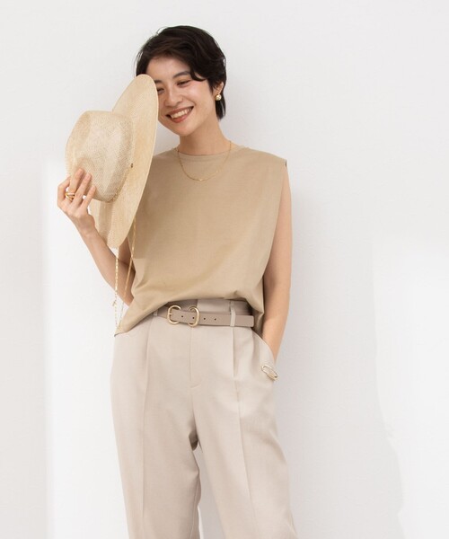 NOLLEY’S（ノーリーズ）の「BASICタックノースリーブTシャツ（Tシャツ/カットソー・レディース・ベージュ/グリーン/オフホワイト/ブラック系その他/ベビーピンク/ブラック・36/38）」の10枚目の写真