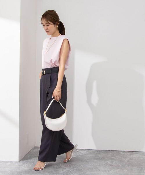 NOLLEY’S（ノーリーズ）の「BASICタックノースリーブTシャツ（Tシャツ/カットソー・レディース・ベージュ/グリーン/オフホワイト/ブラック系その他/ベビーピンク/ブラック・36/38）」の15枚目の写真