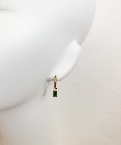 TIMELESS&THREE（タイムレスアンドスリー）の「2WAYスクエアビジューフープピアス（ピアス（両耳用）・レディース・ブラック/クリア/グリーン/レッド/ダークブルー・FREE）」の21枚目の写真