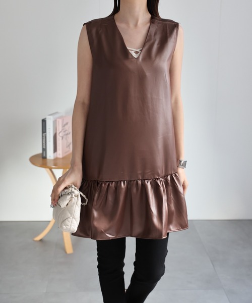 sakishimatokyo（サキシマトーキョー）の「フェイクレザー風 Vネックチュニック/ワンピース（チュニック・レディース・ブラウン/ブラック・FREE）」の18枚目の写真