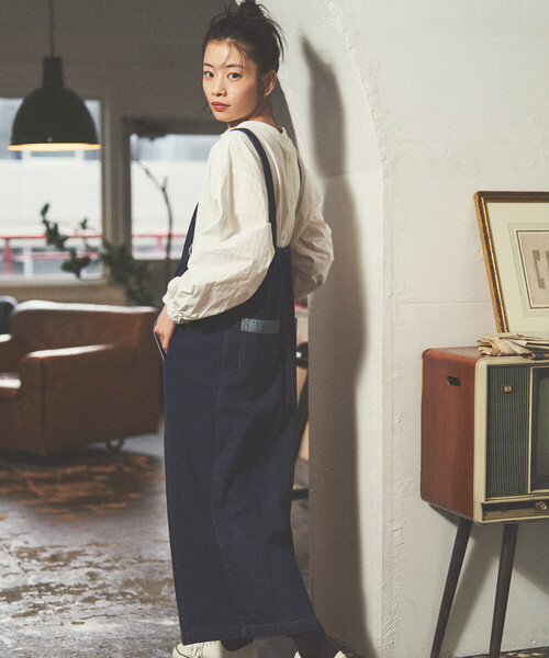 ONIGIRI（オニギリ）の「デニムジャンパースカート（ジャンパースカート・レディース・チャコール/ネイビー・MEDIUM/LARGE）」の2枚目の写真