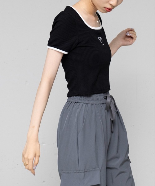 SETUP7(セットアップセブン)の「【SETUP7】刺繍リボンバイカラー 半袖Tシャツ SCCH595(シャツ/ブラウス・レディース・グレー/ライトブルー/ブラック/ホワイト・FREE)」の11枚目の写真