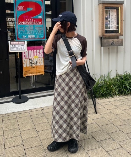 nemne store(ネンネストア)の「カラーステッチシアーラグランTシャツ(Tシャツ/カットソー・レディース・ライトブルー/アイボリー・フリー)」の4枚目の写真